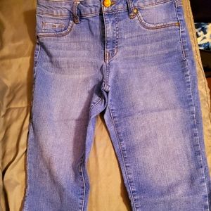 D. Jeans capris